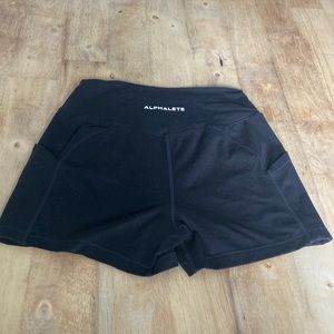 Alphalete Surface Short with Pockets
